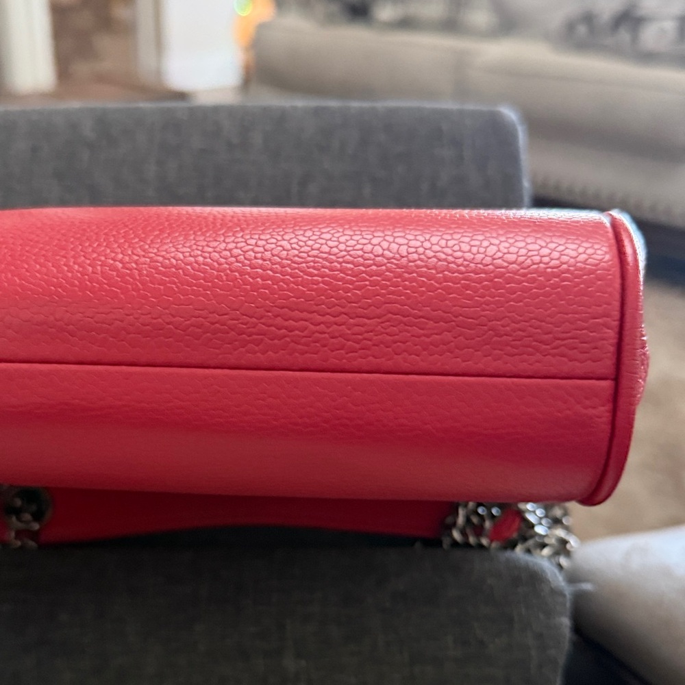 Pre owned Chanel Red caviar leather accordion shoulder bag - Picture 6 of 12